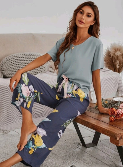 Conjunto de pijama floral (176)